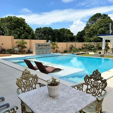 Aina Hannah Family Resort'S Greek Unit Calatagan Εξωτερικό φωτογραφία
