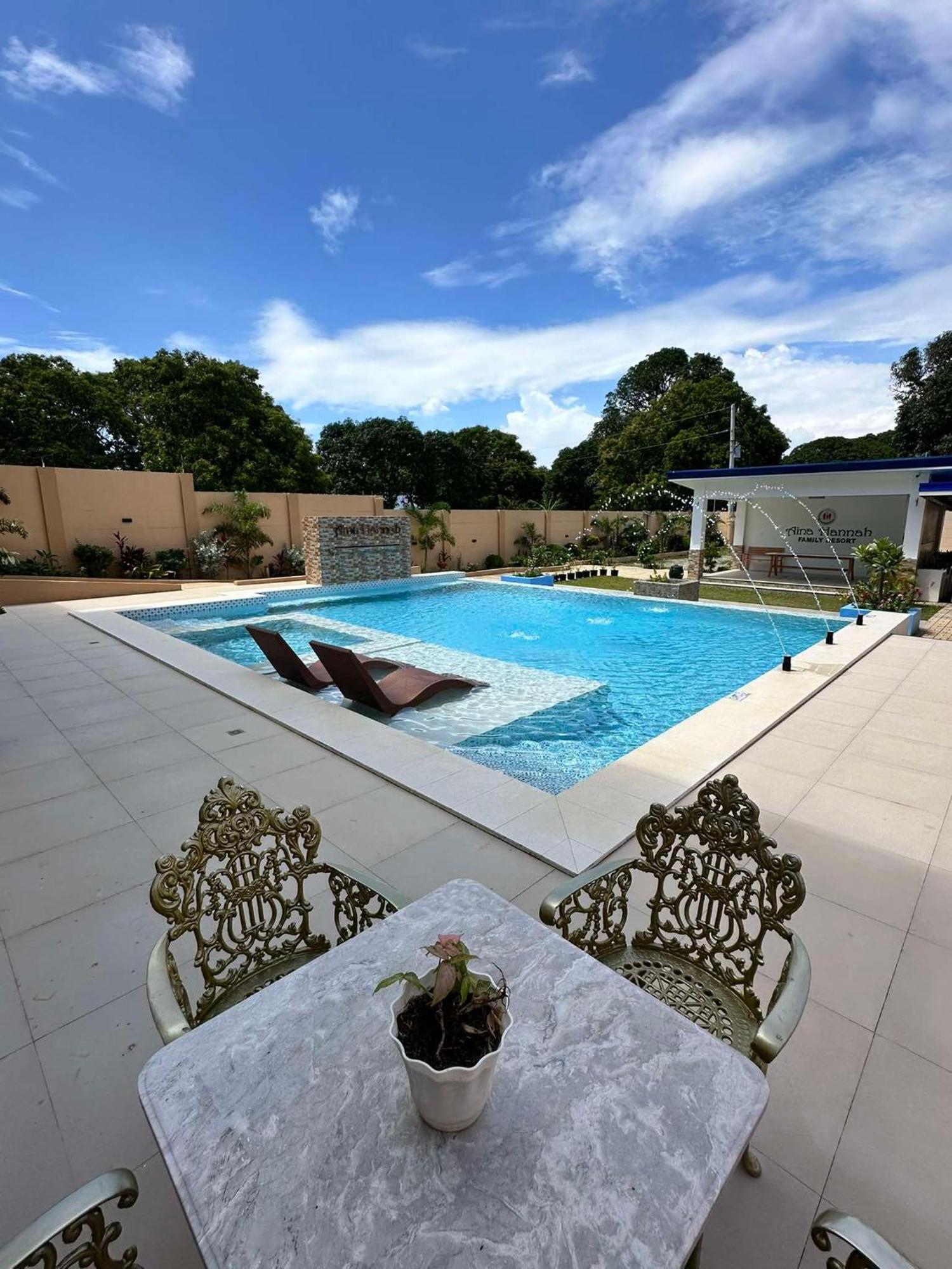 Aina Hannah Family Resort'S Greek Unit Calatagan Εξωτερικό φωτογραφία